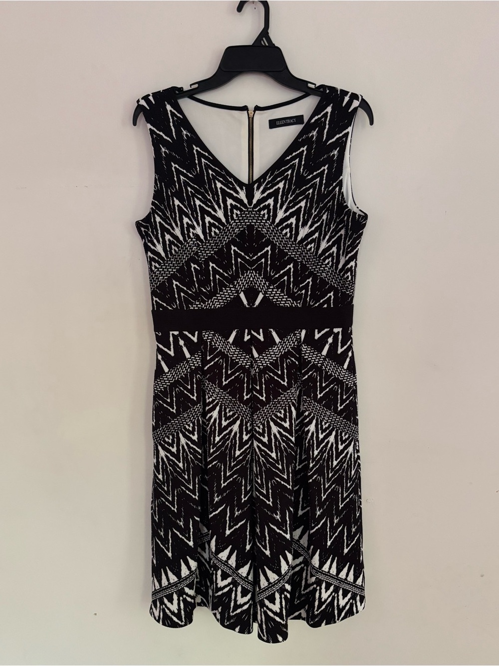 Ellen Tracy Black White Chevron Fit & Flare Dress Medium